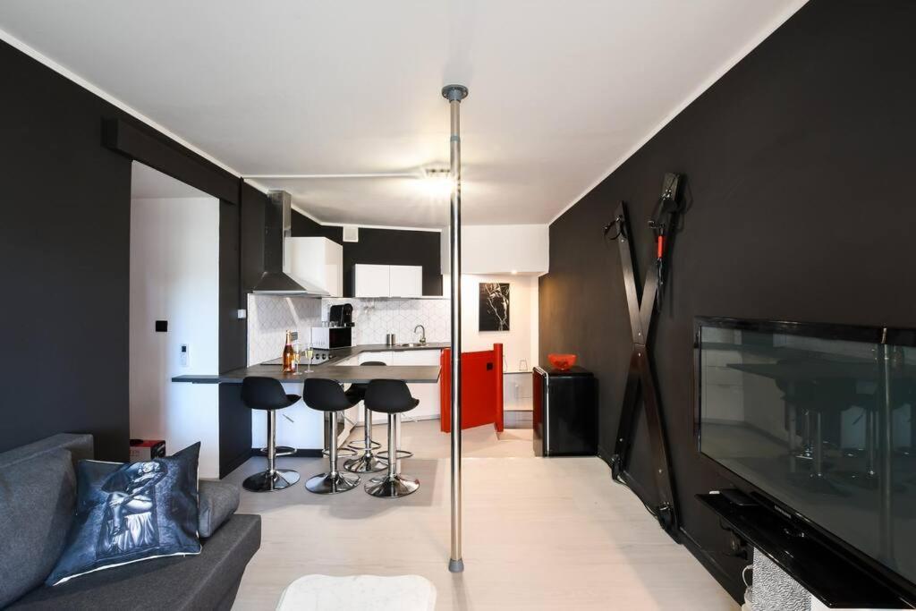Le Cherubite: Entre Erotisme Et Baroque #Sexroom #Bdsm La Grande-Motte Buitenkant foto